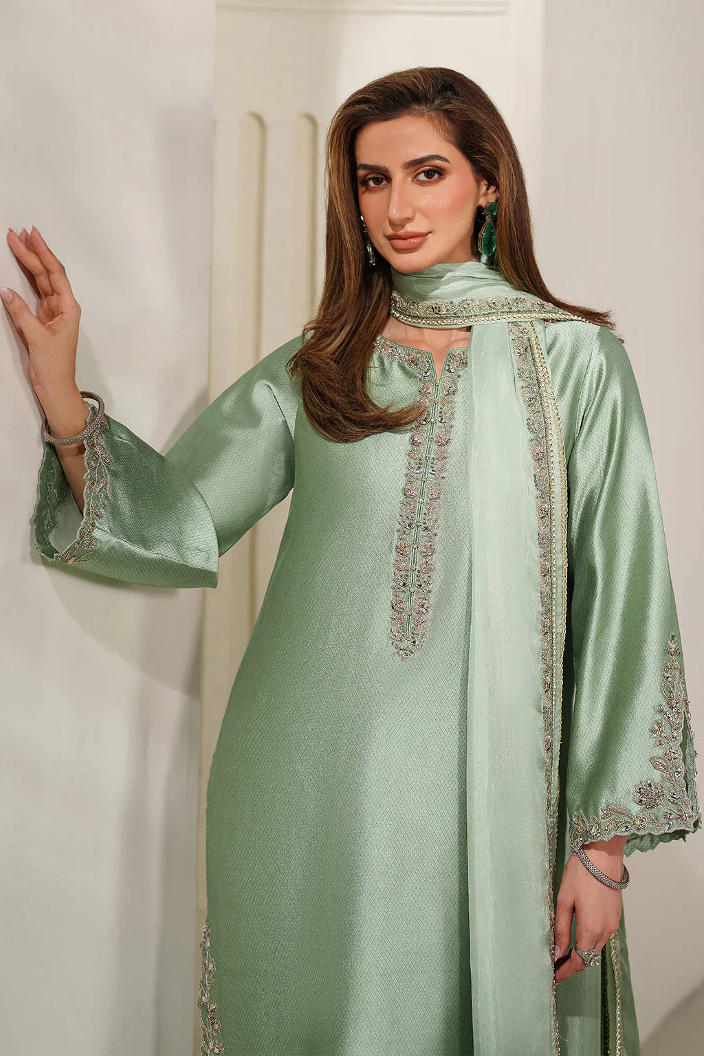 UE-615 TEXTURED SILK