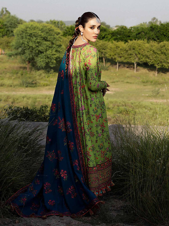 CORRAL