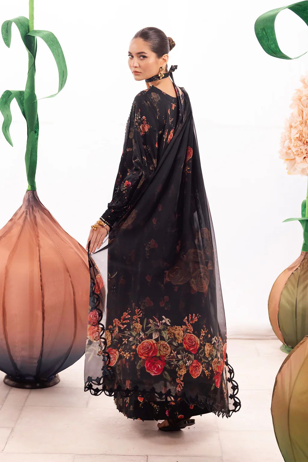 DL-08 EMBROIDERED LAWN