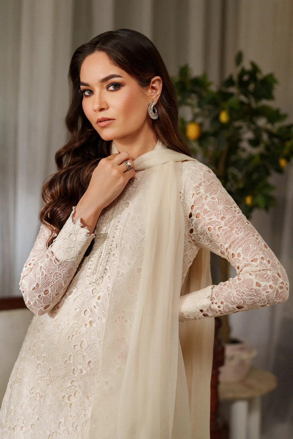 UE-532 EMBROIDERED CHIFFON