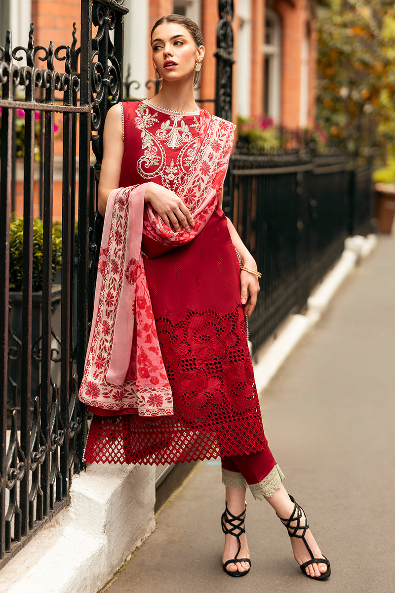 CRIMSON CHIC