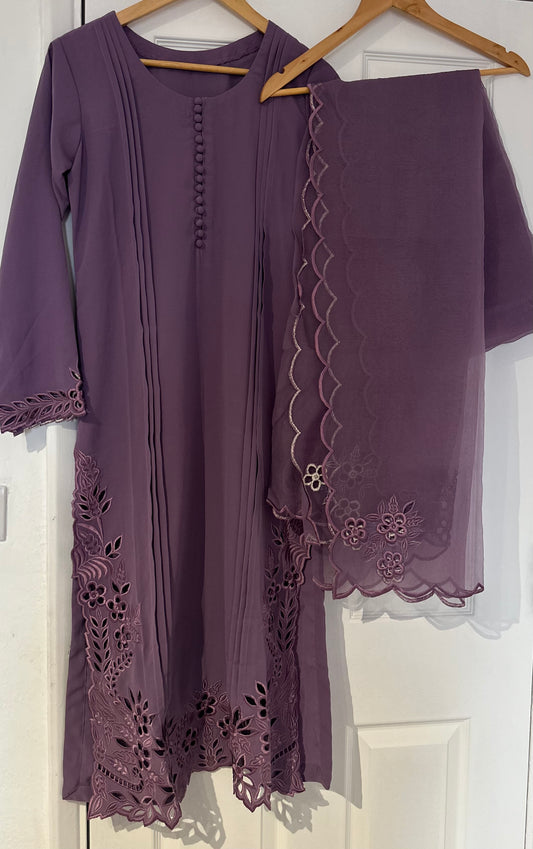 Cutwork Set