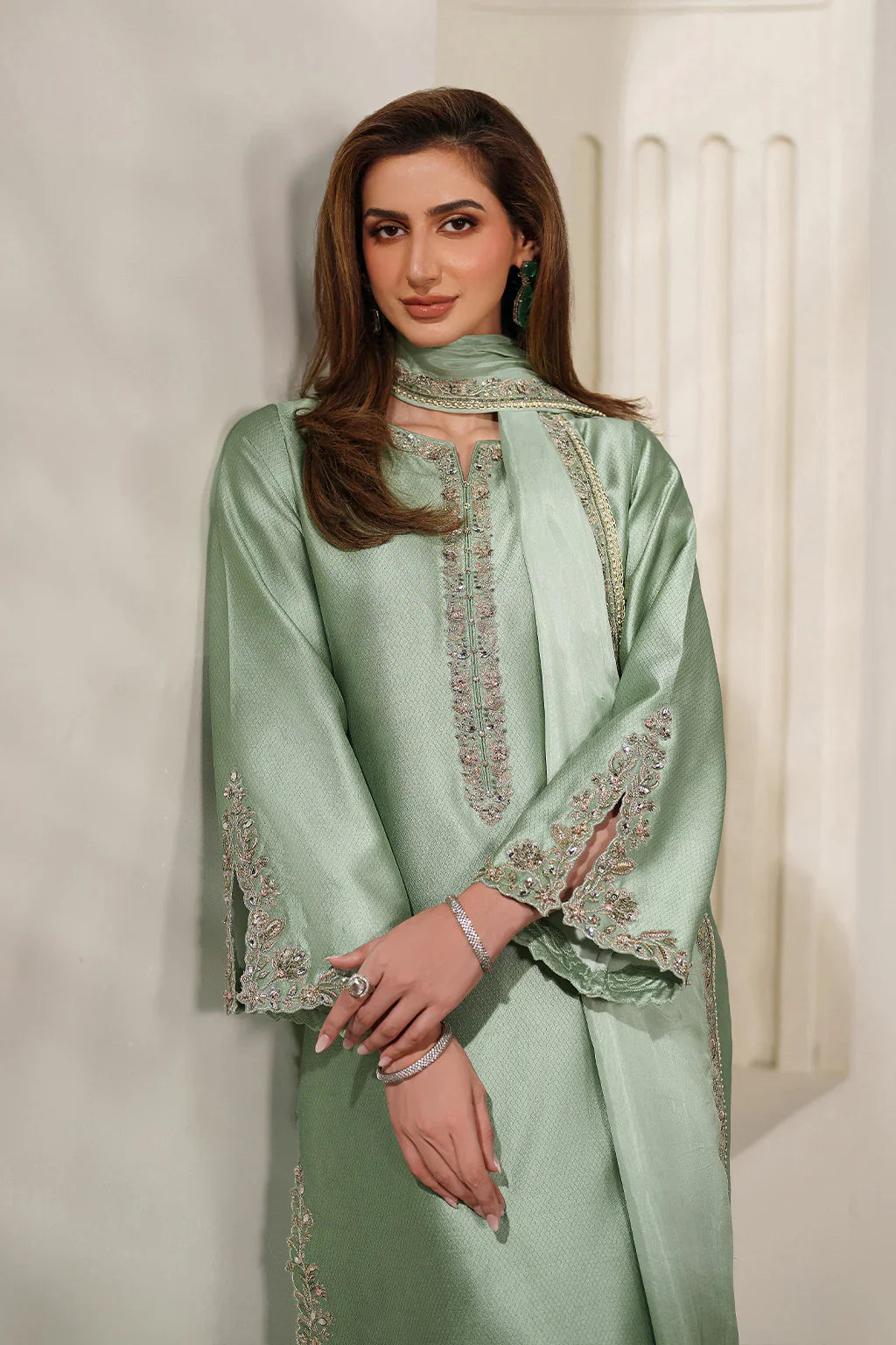 UE-615 TEXTURED SILK