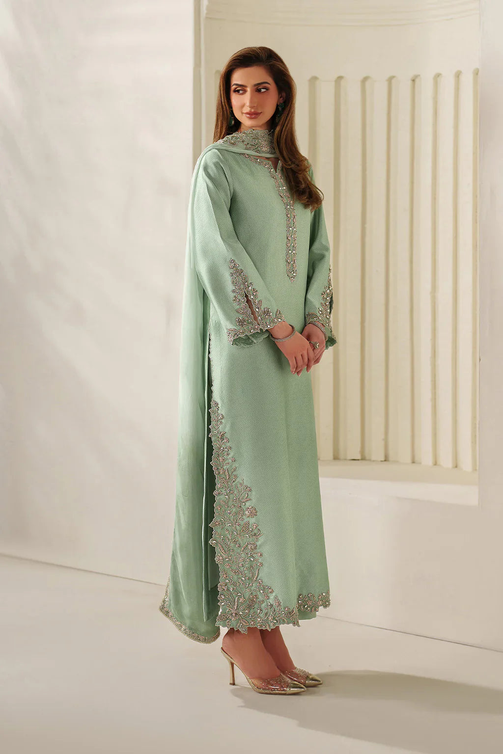 UE-615 TEXTURED SILK