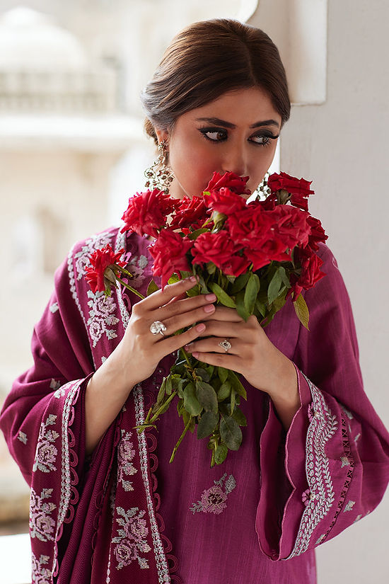 MULBERRY CRAFT-3PC KHADDAR EMBROIDERED SUIT Pr