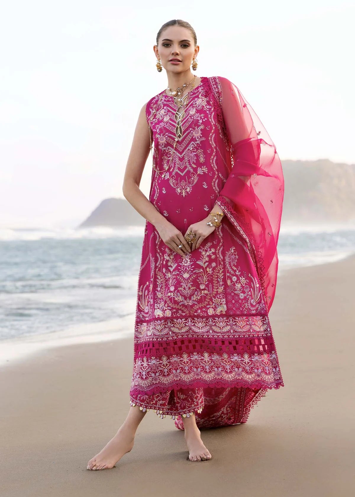Kanwal Malik (luxury Lawn)