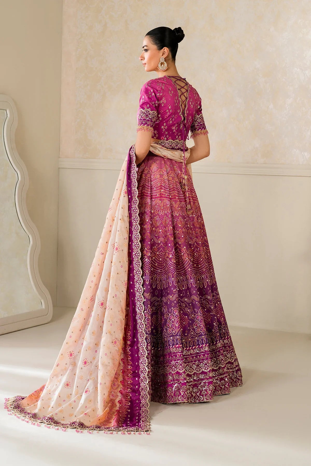 SILK UF-4163