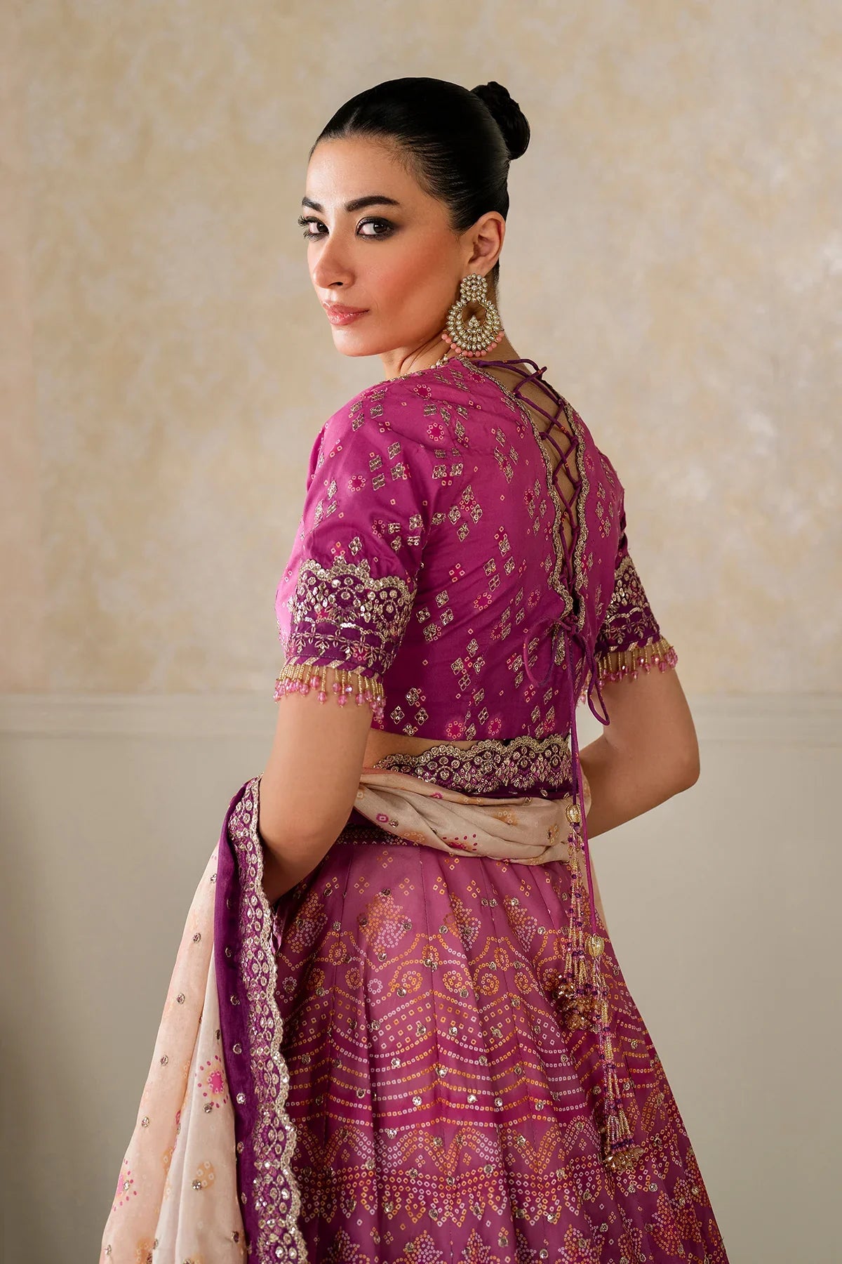 SILK UF-4163