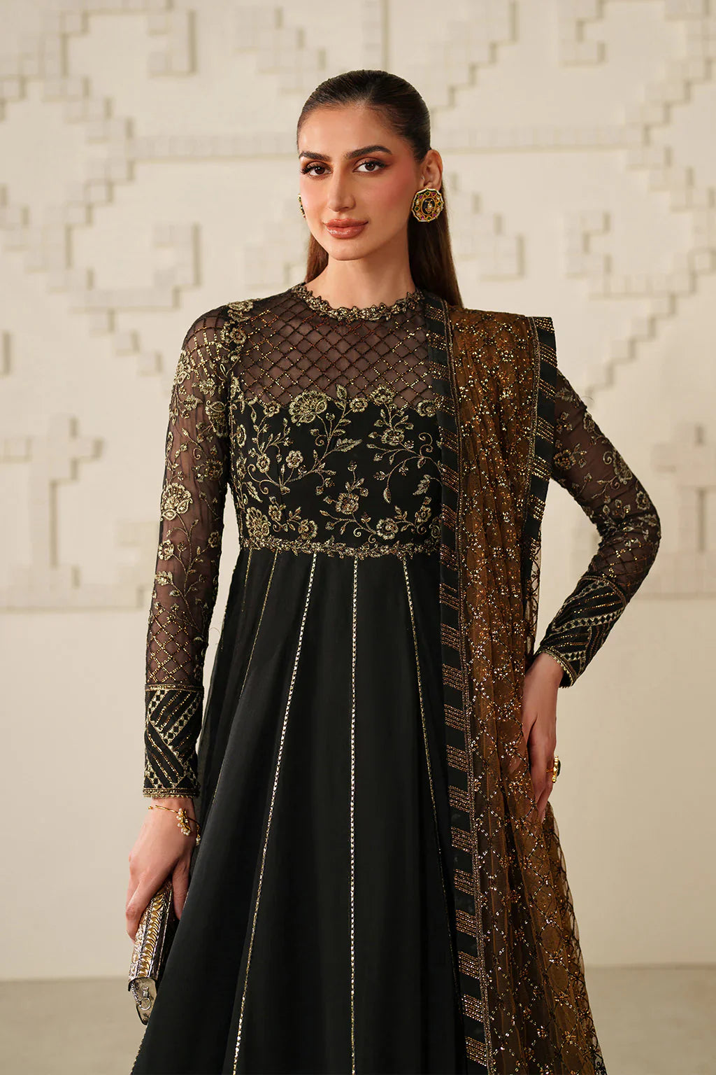 UE-621 EMBROIDERED CHIFFON