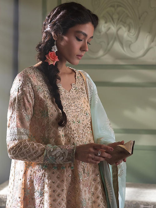 AMIRA
