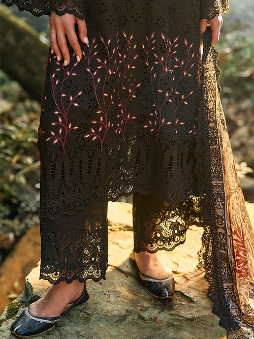 Aazeen