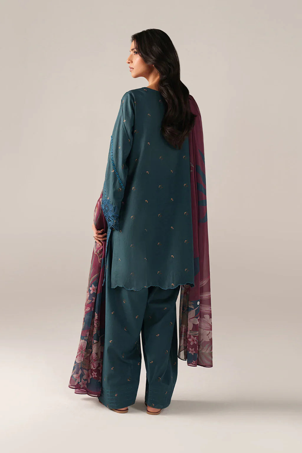 SS-10 EMBROIDERED LAWN