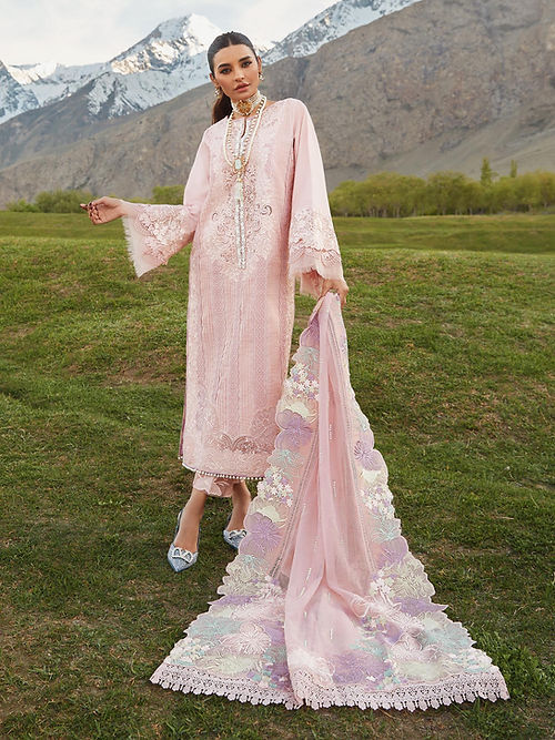 Pleated Perfection - D4 B