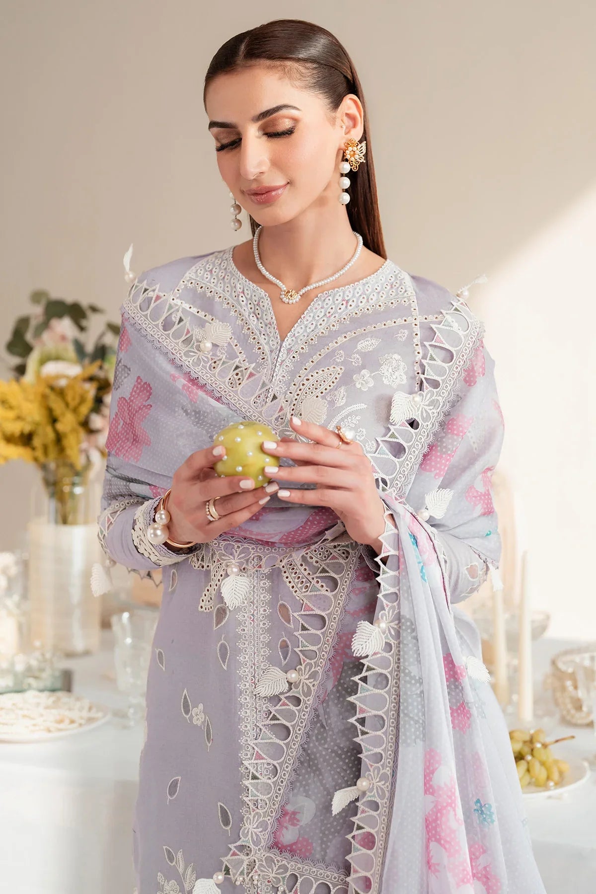 EMBROIDERED DOBBY LAWN IL'25-D06