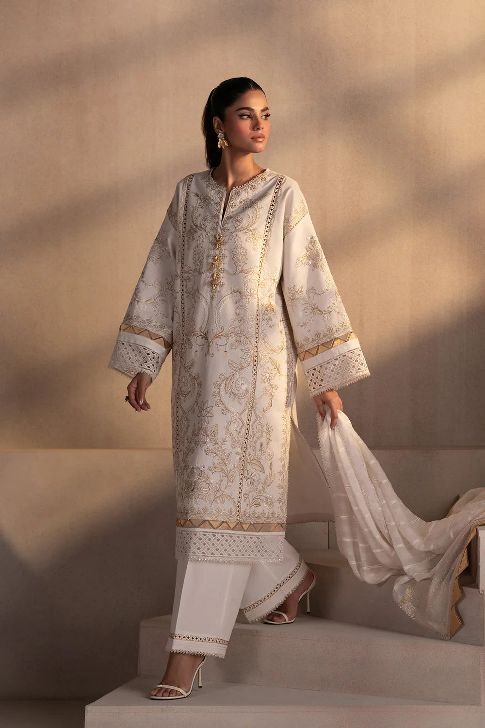 EMBROIDERED SUIT