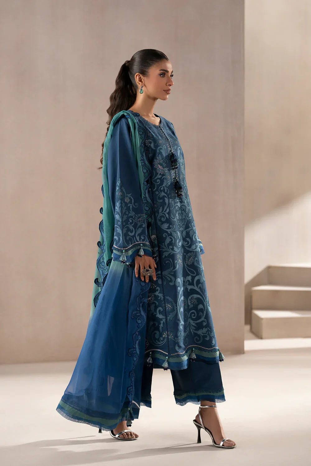EMBROIDERED SUIT