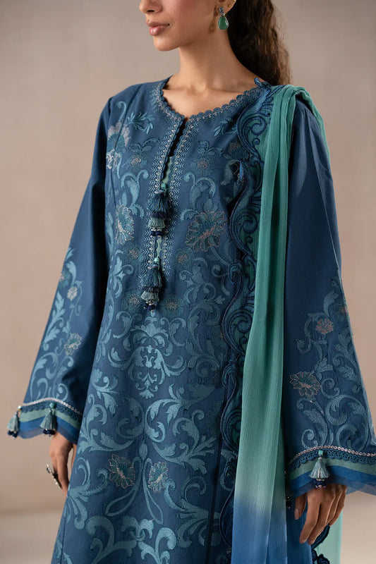 EMBROIDERED SUIT