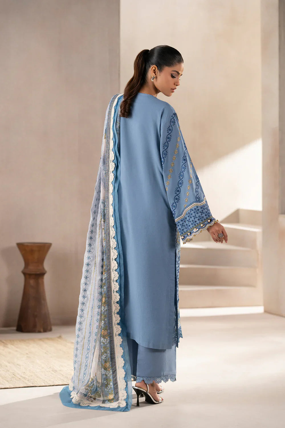 EMBROIDERED SUIT