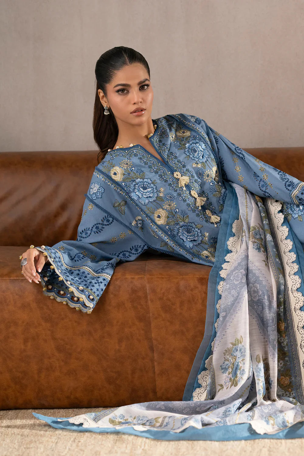 EMBROIDERED SUIT