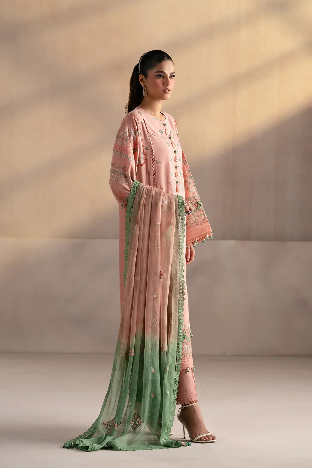 EMBROIDERED SUIT