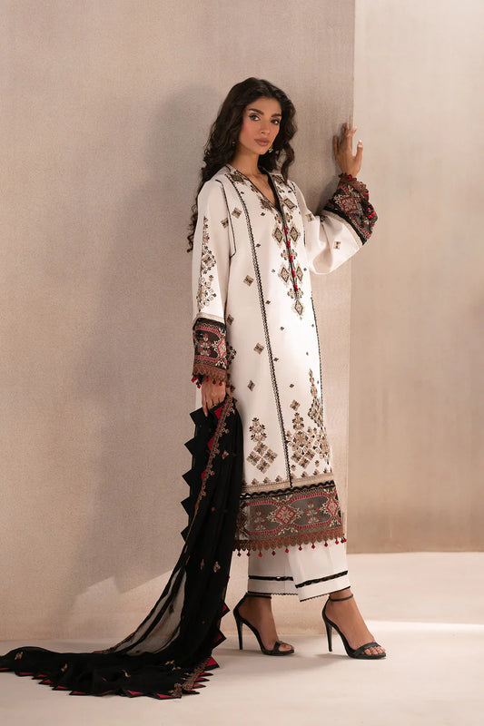 EMBROIDERED SUIT