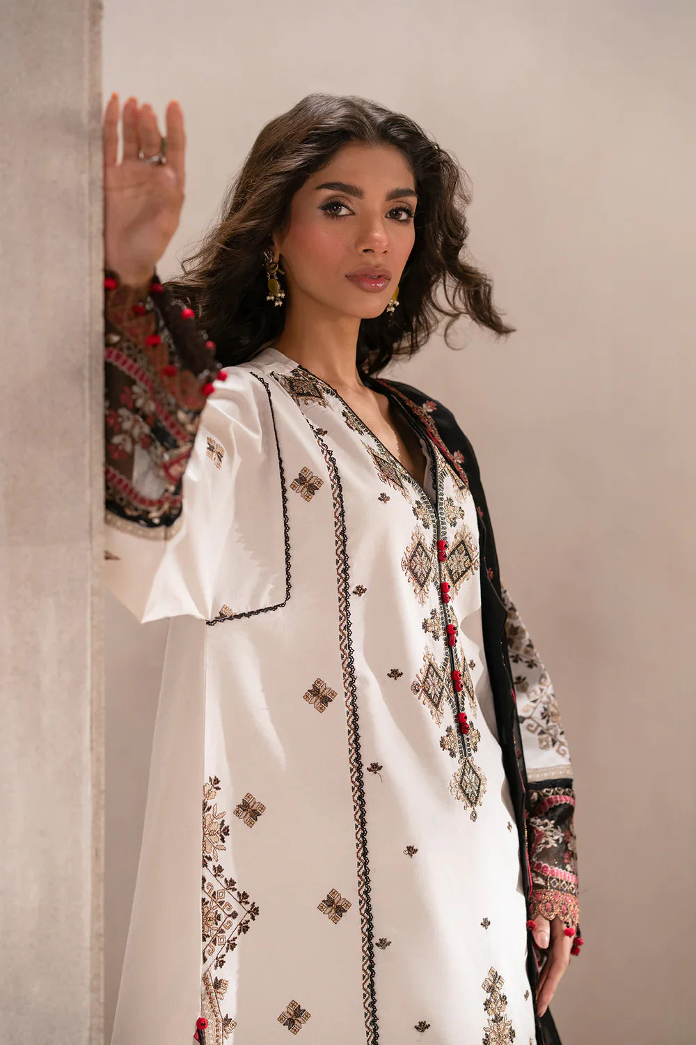 EMBROIDERED SUIT