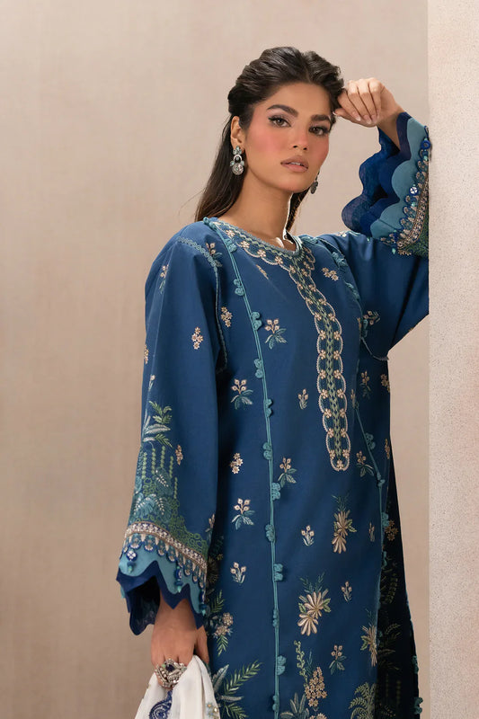 EMBROIDERED SUIT