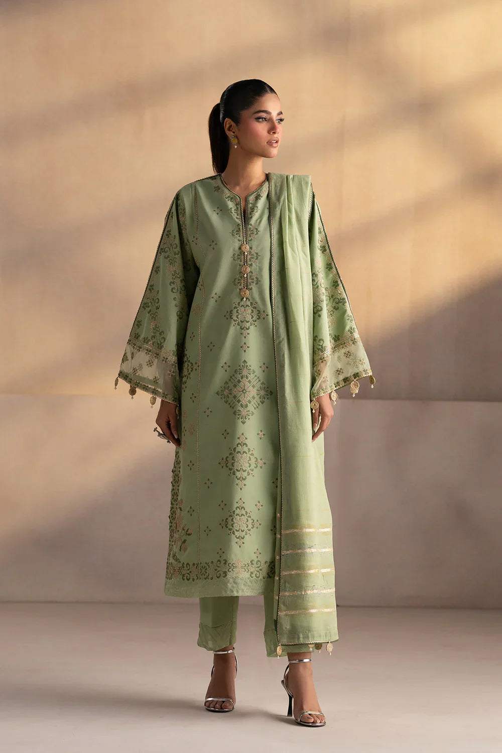 EMBROIDERED SUIT
