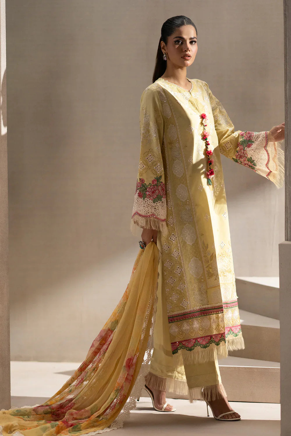 EMBROIDERED SUIT
