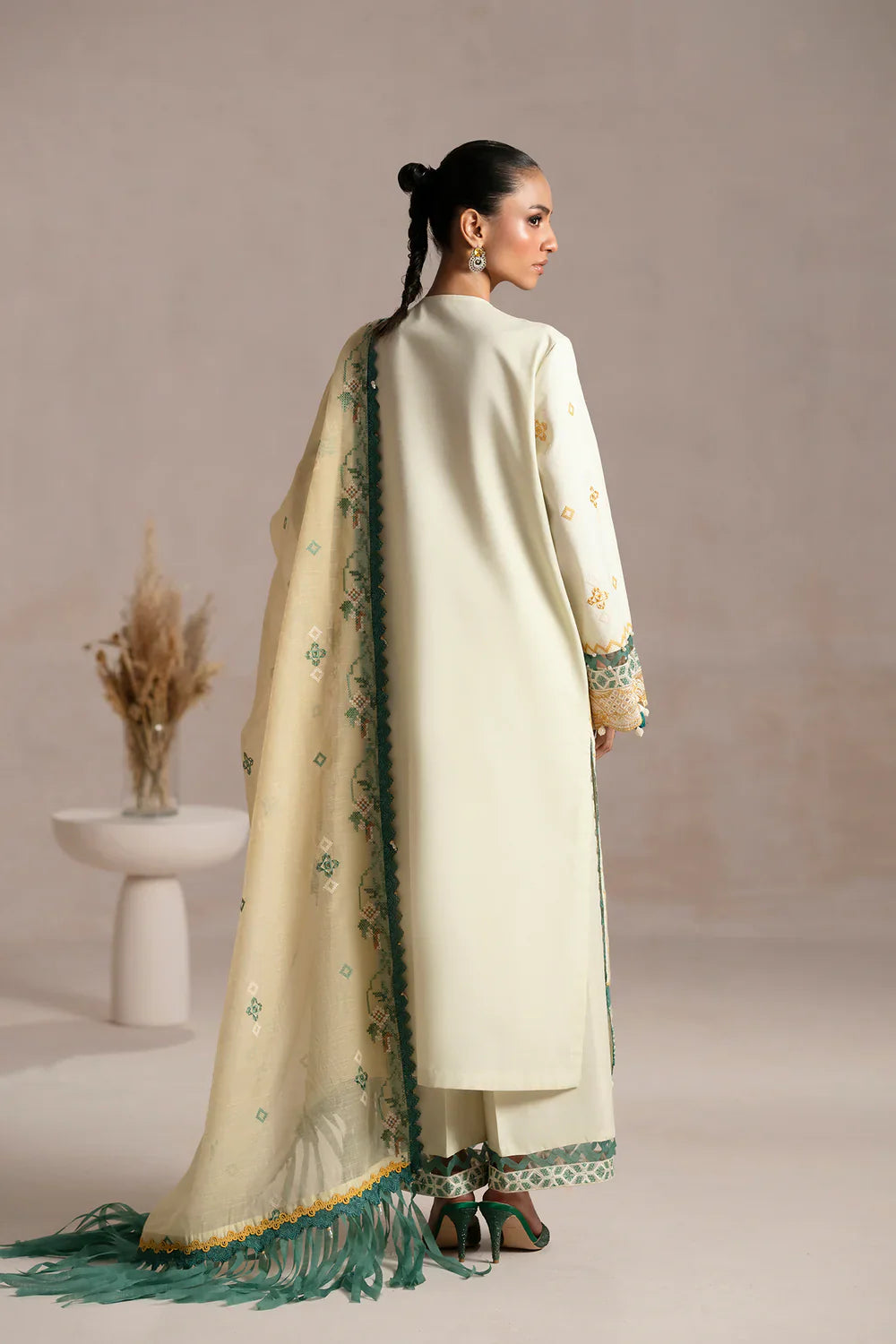 EMBROIDERED SUIT