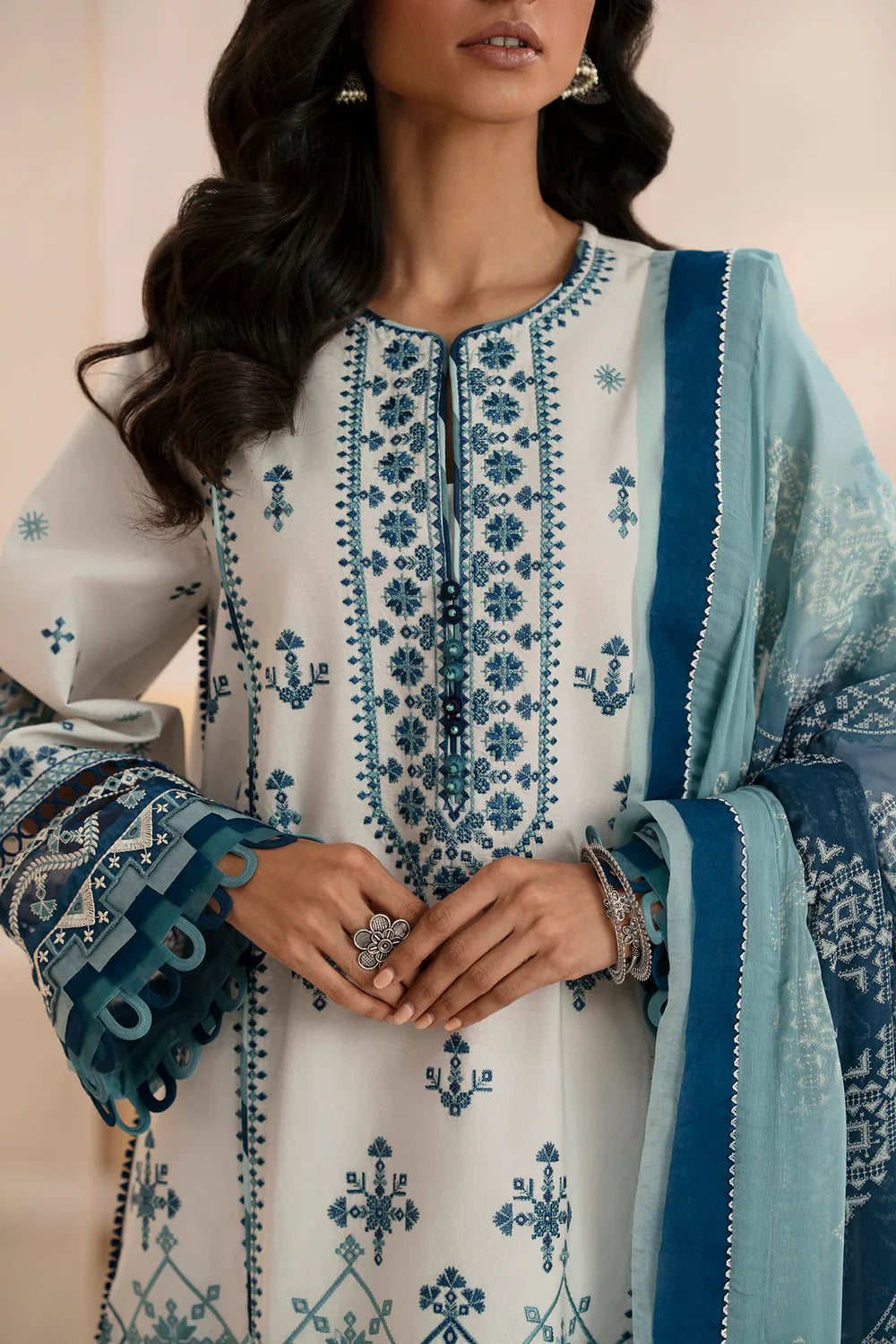 EMBROIDERED SUIT