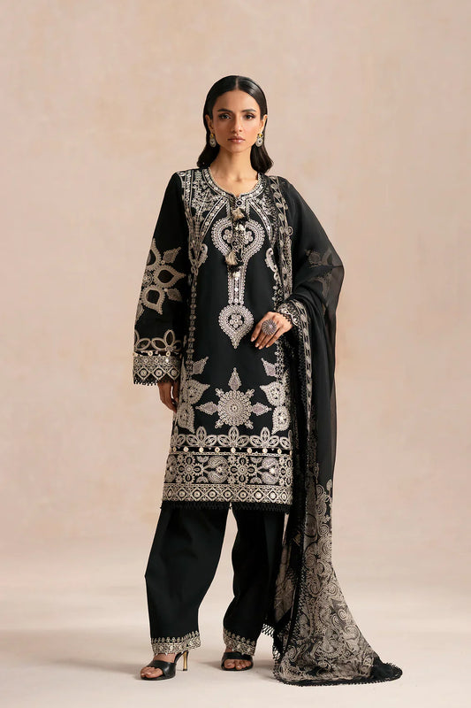 EMBROIDERED SUIT