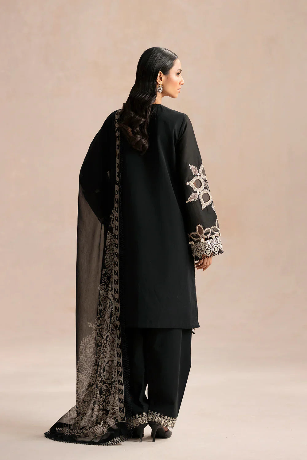 EMBROIDERED SUIT