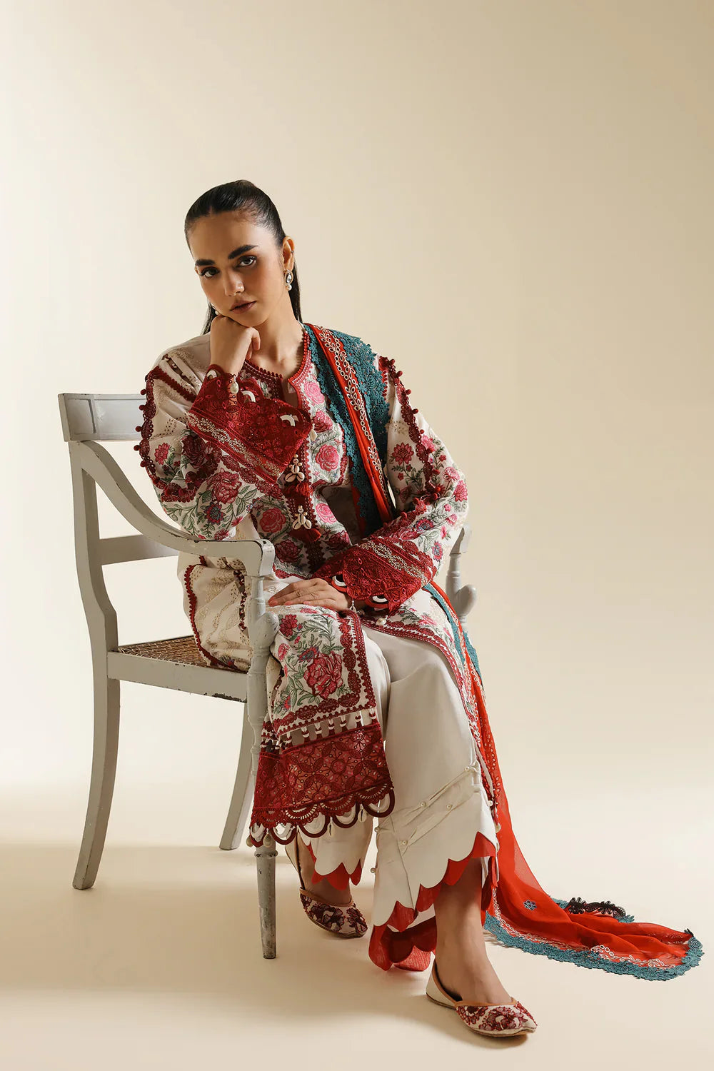 EMBROIDERED SUIT