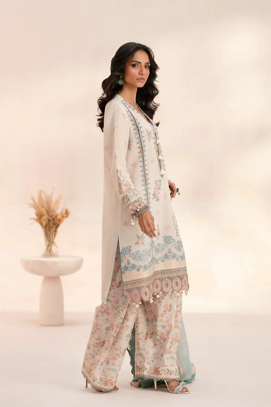 EMBROIDERED SUIT