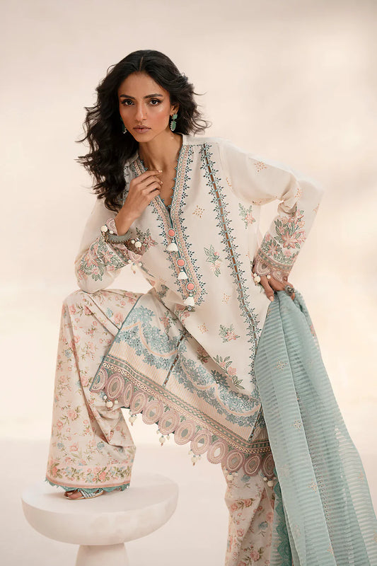 EMBROIDERED SUIT