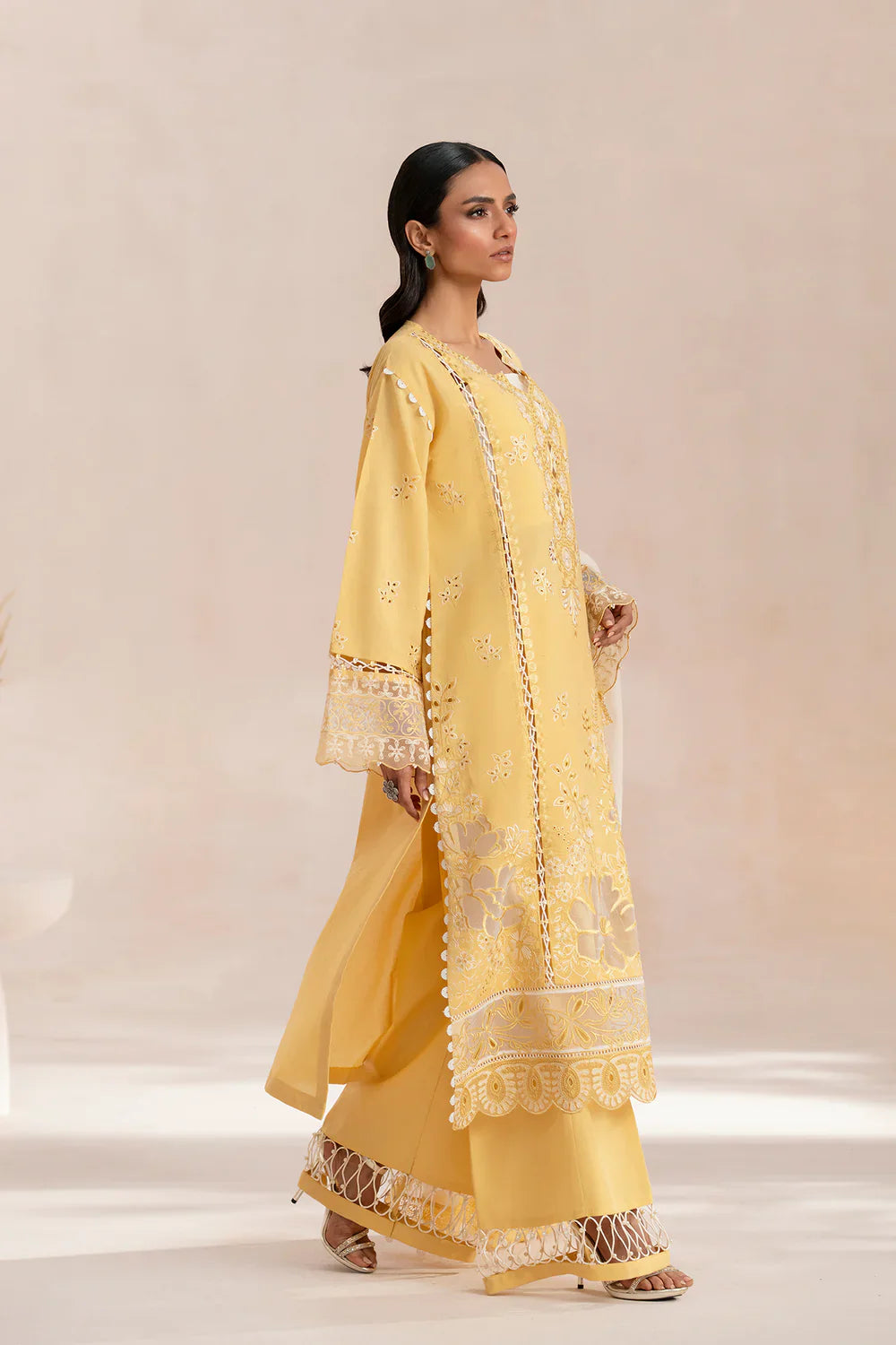 EMBROIDERED SUIT