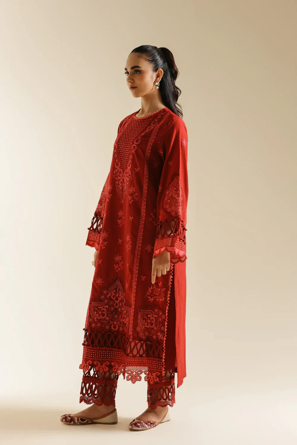 EMBROIDERED SUIT