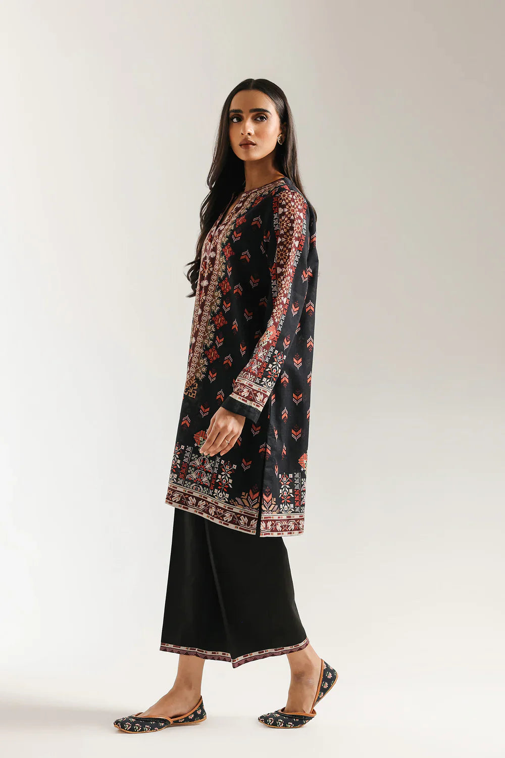 PRINTED SUIT