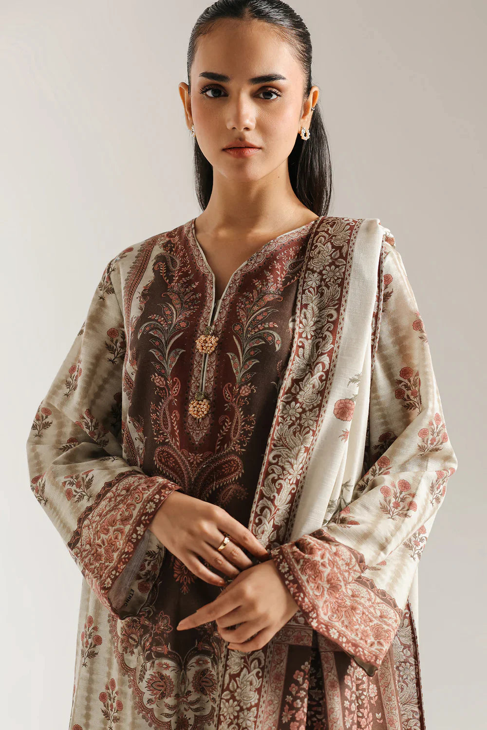 PRINTED SUIT