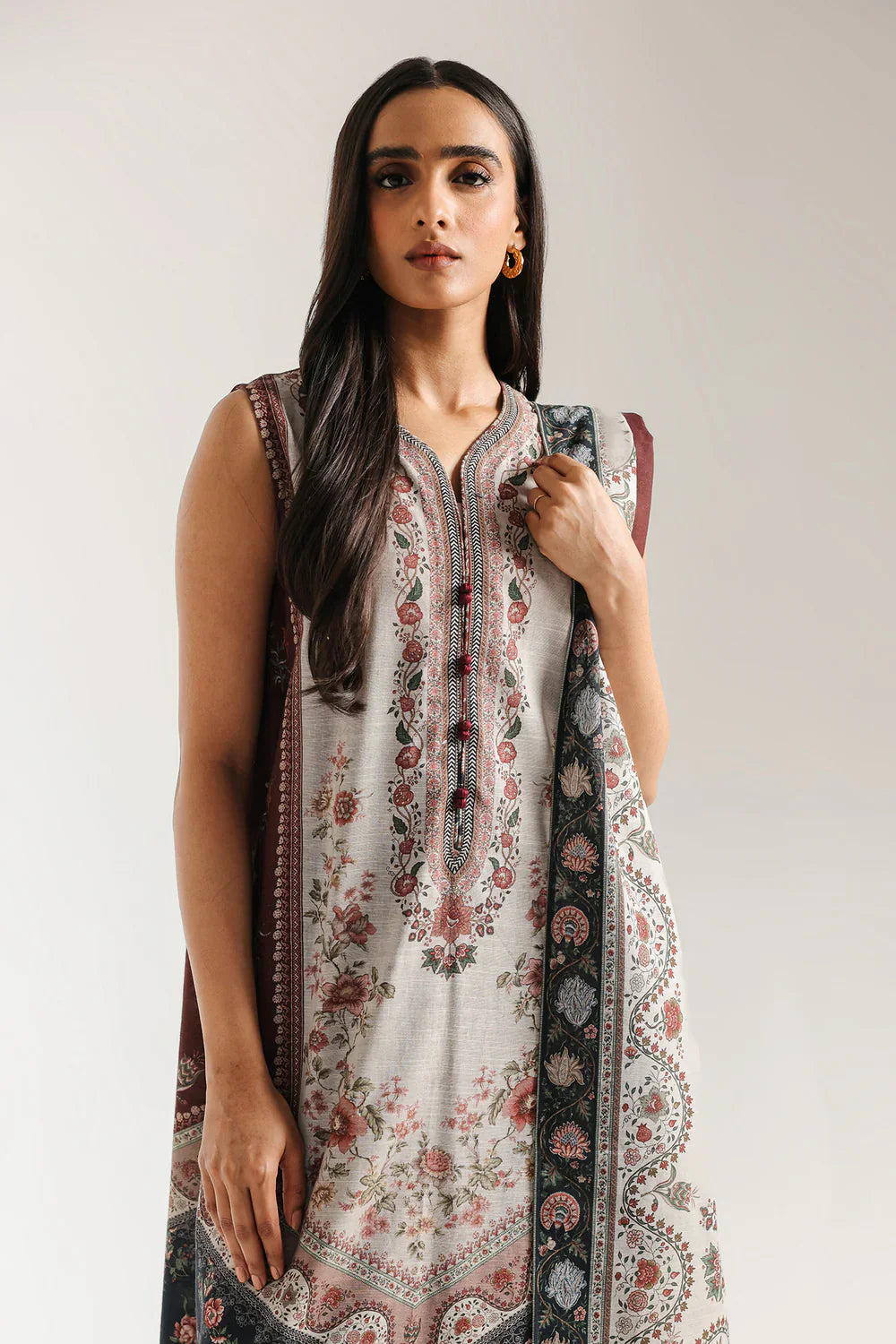 PRINTED SUIT