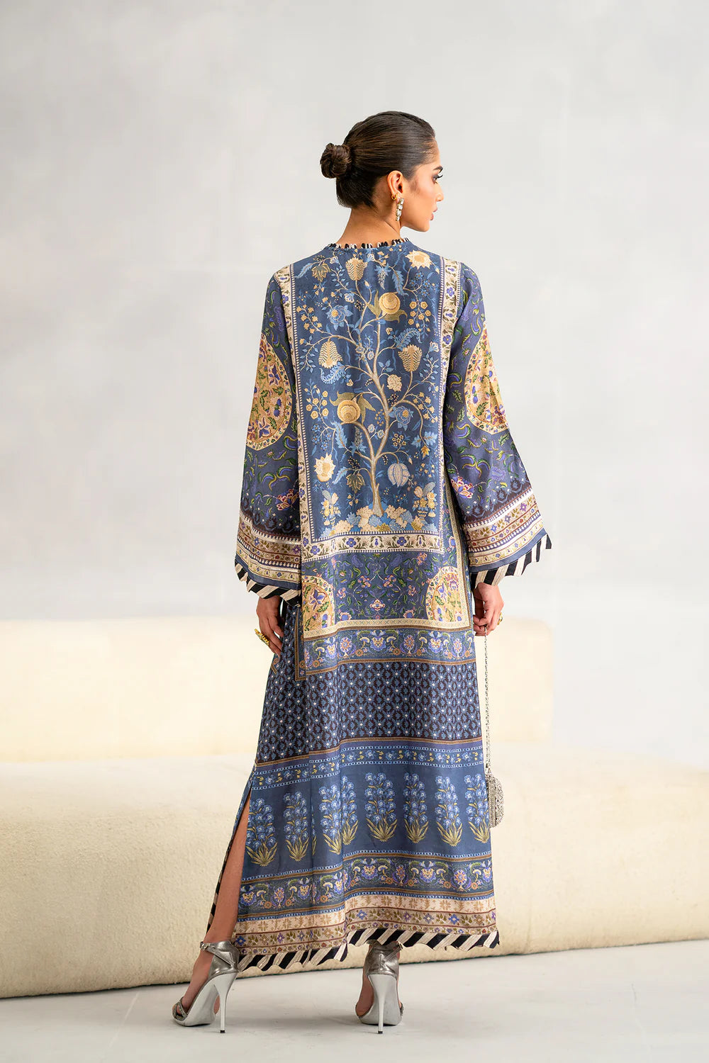EMBROIDERED KAFTAN