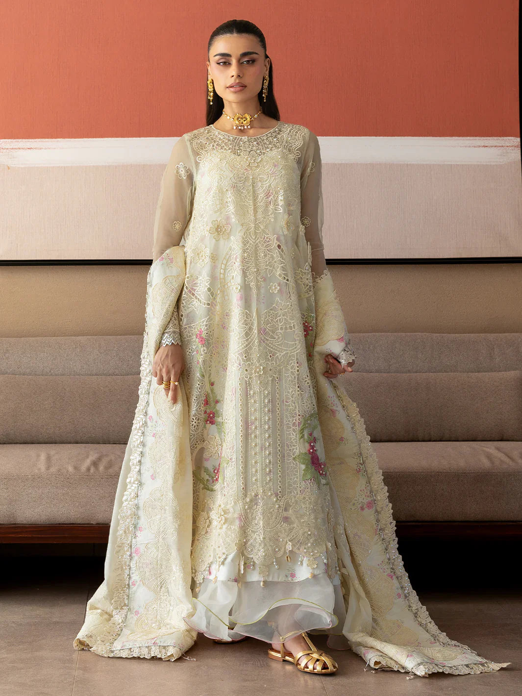 S-010 | Luxury Lawn