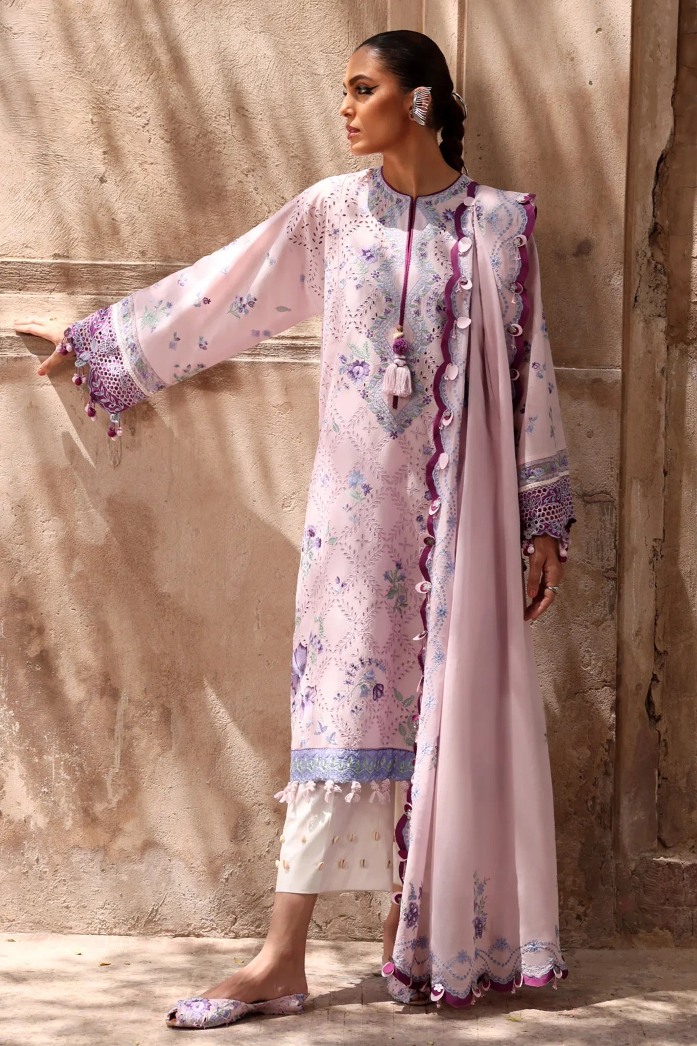 Elan Lawn