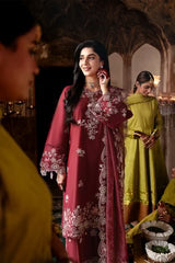 CRIMSON DRAPE