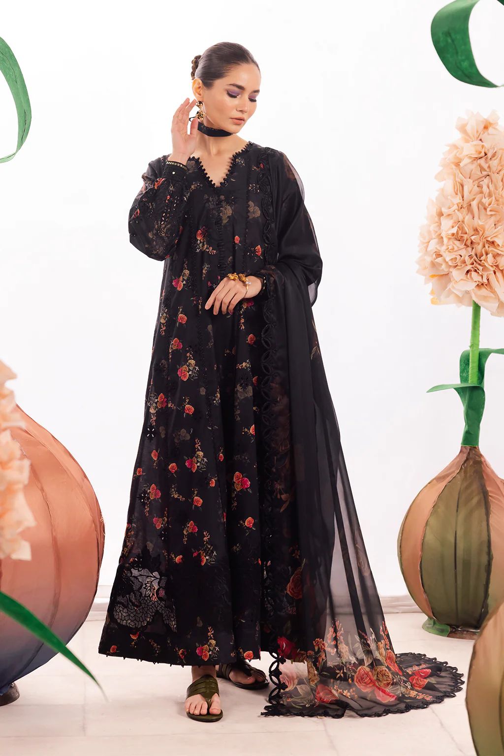 DL-08 EMBROIDERED LAWN