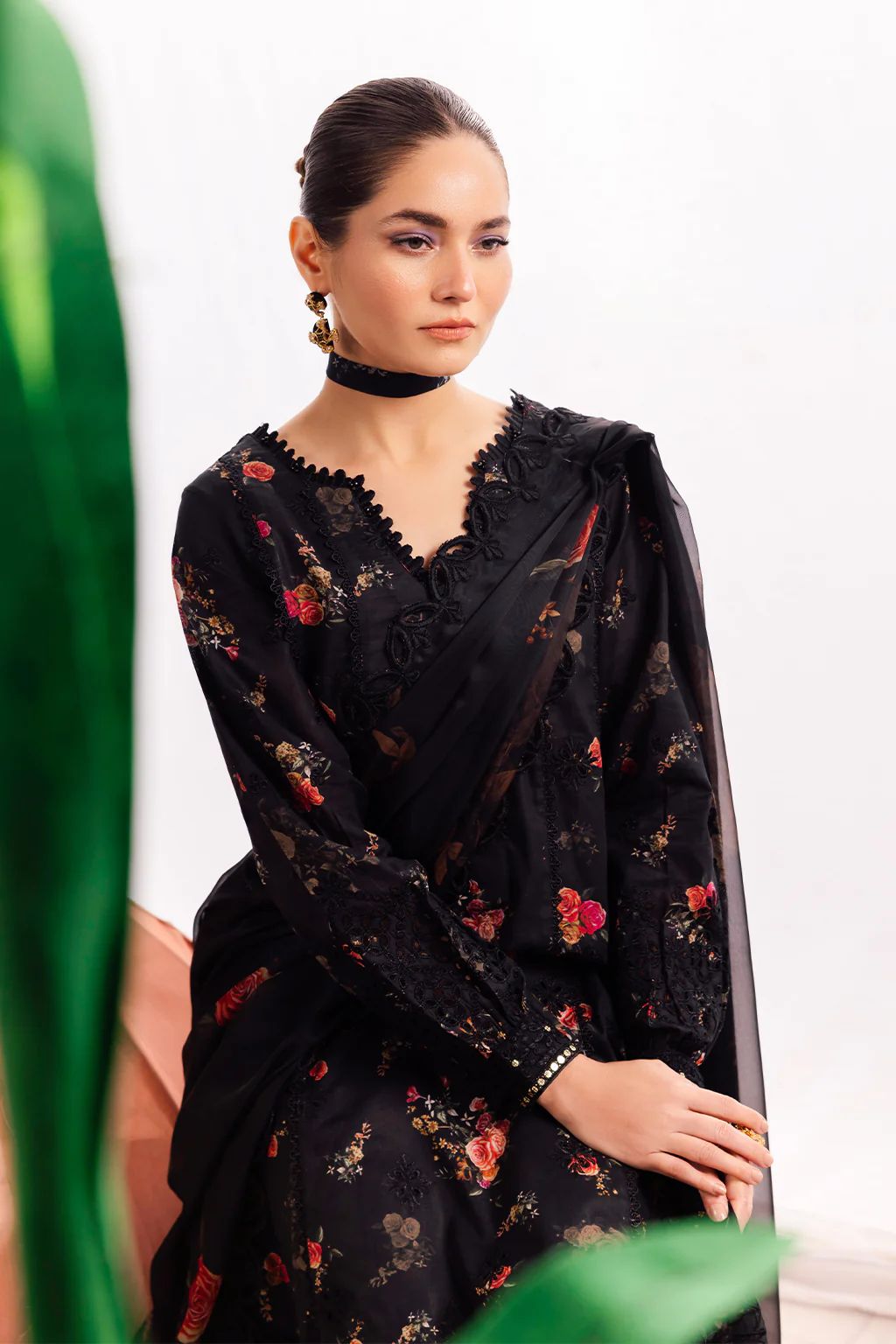 DL-08 EMBROIDERED LAWN