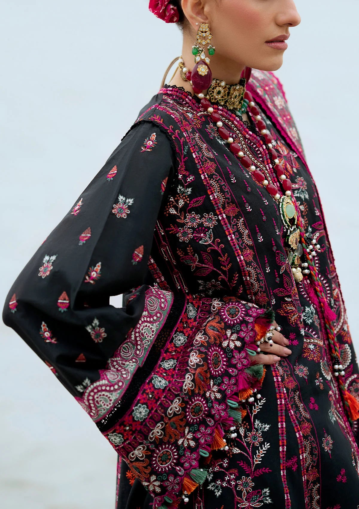 LAWN '25 VOL. 1 - LOOK 04