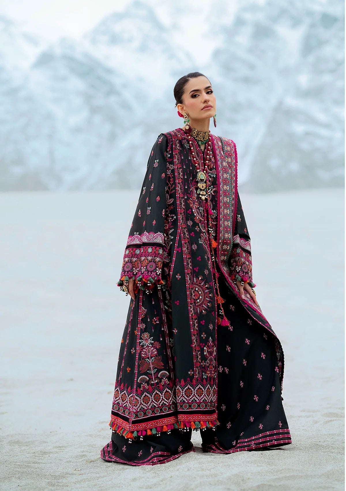 LAWN '25 VOL. 1 - LOOK 04
